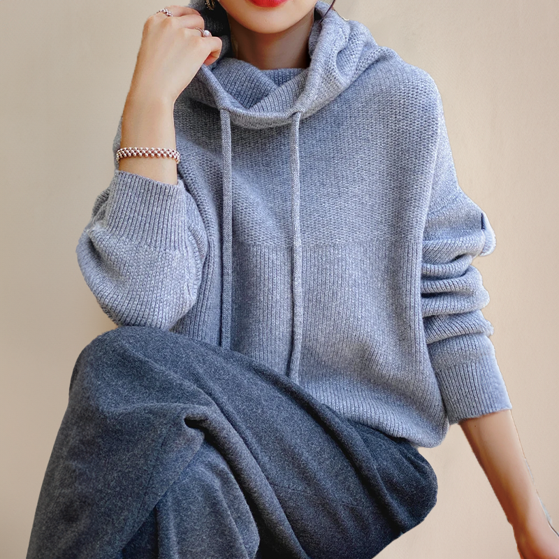 MIRANDA | Oversized Knitted Hoodie