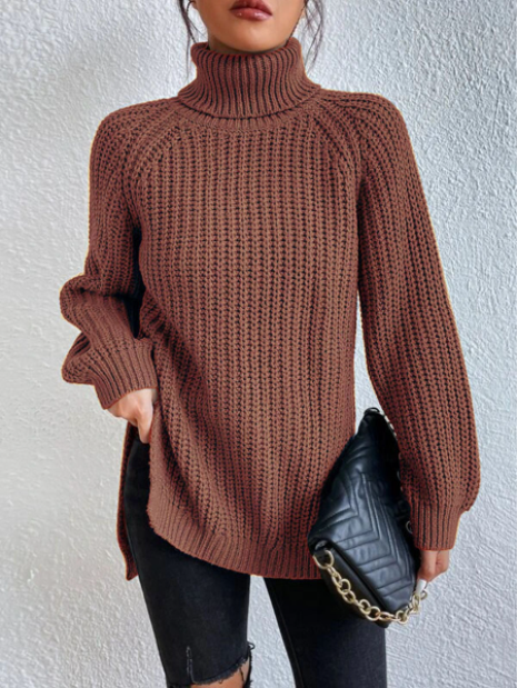 JULIA | Cotton turtleneck sweater with raglan sleeves and split hem